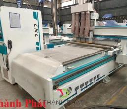 Máy CNC cắt gỗ công nghiệp bàn hút chân không tự động 4 đầu cắt 